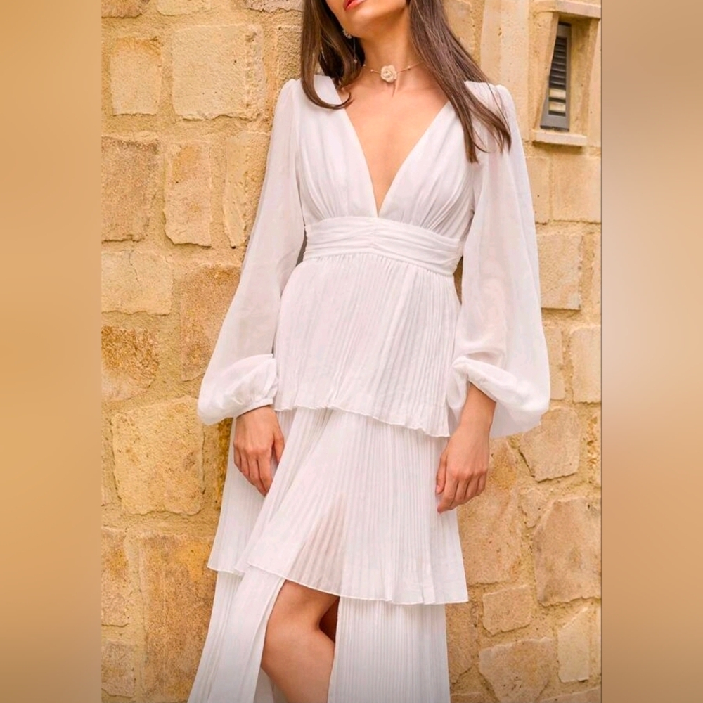 New Flowy Pleated Tiered Maxi Dress Bishop Long Sleeve White - Picture 3 of 11